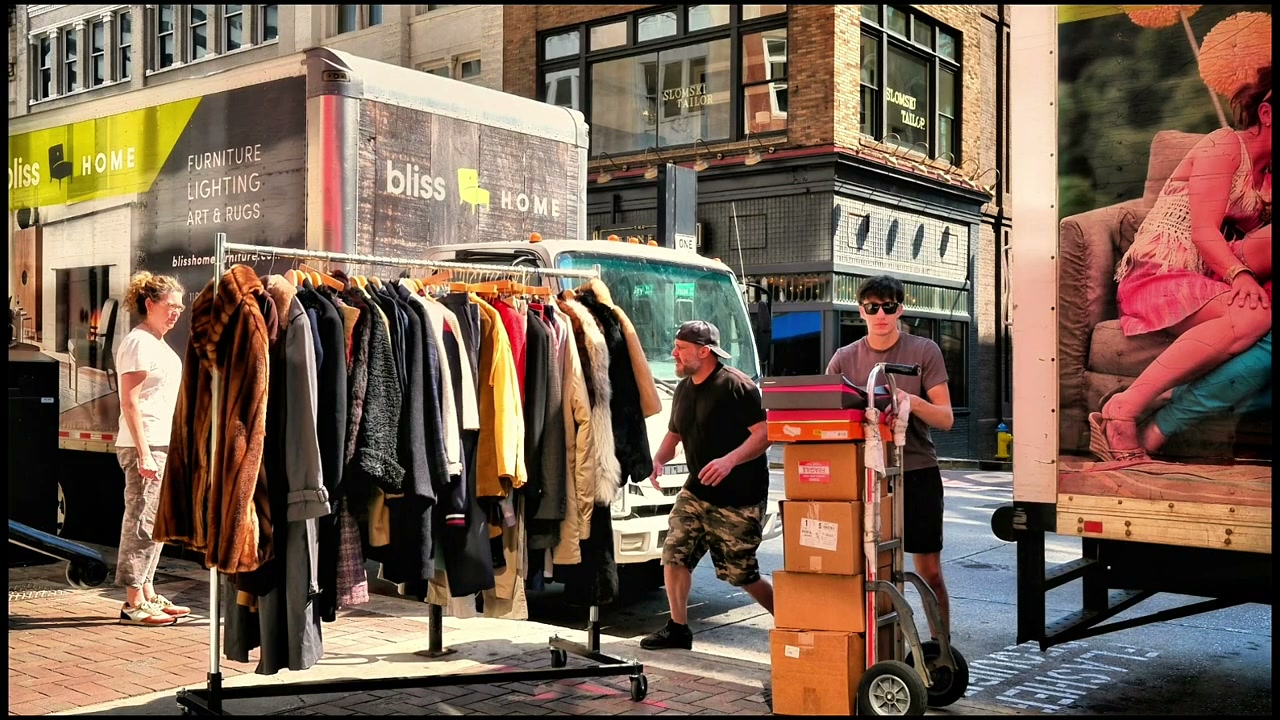Street photograph by Marc Anthony