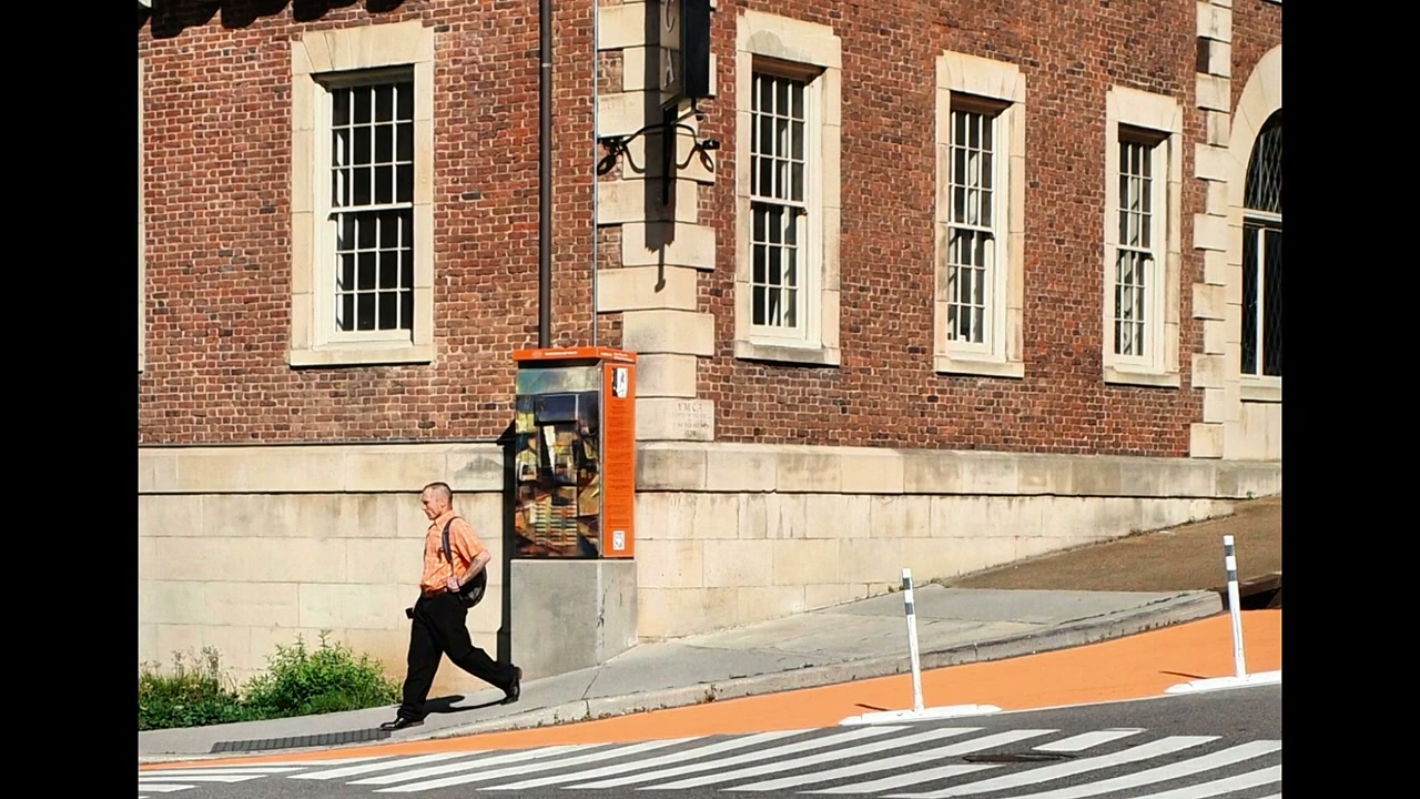 Street photograph by Marc Anthony