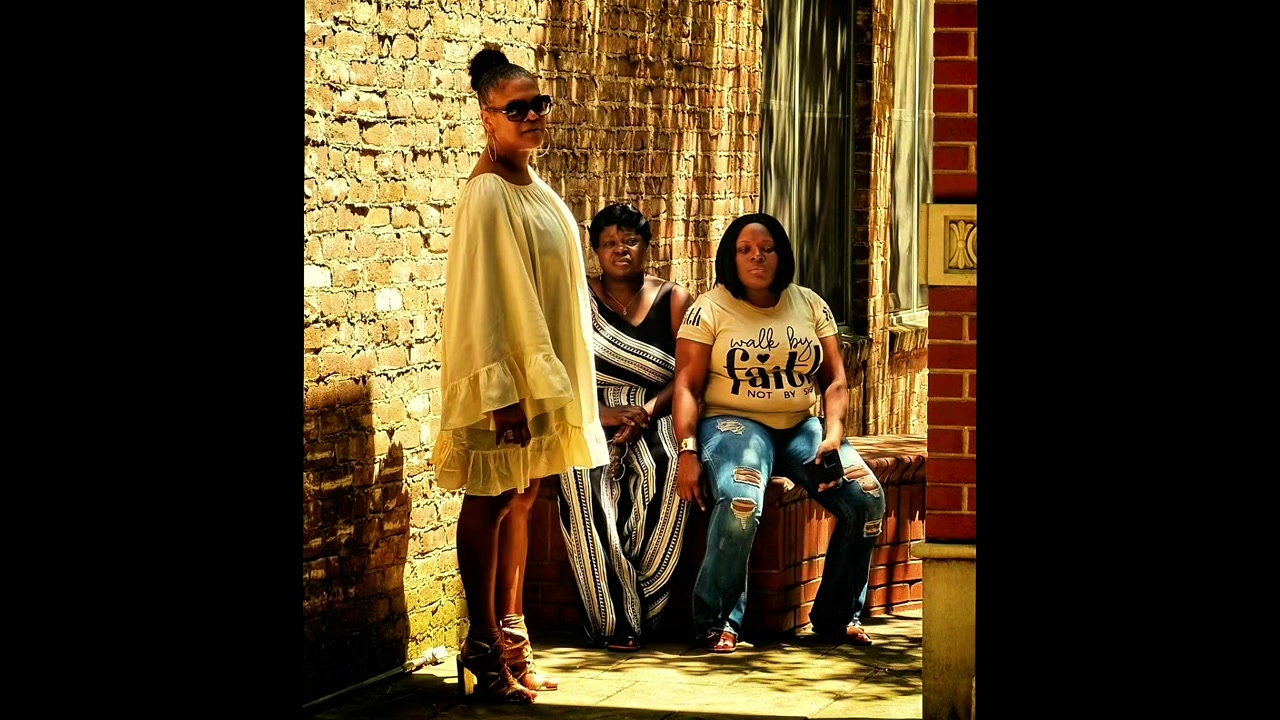 Street photograph by Marc Anthony
