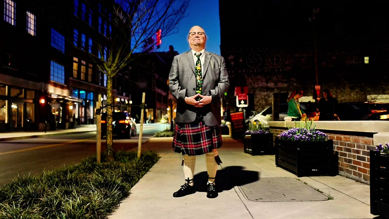 Street photograph by Marc Anthony