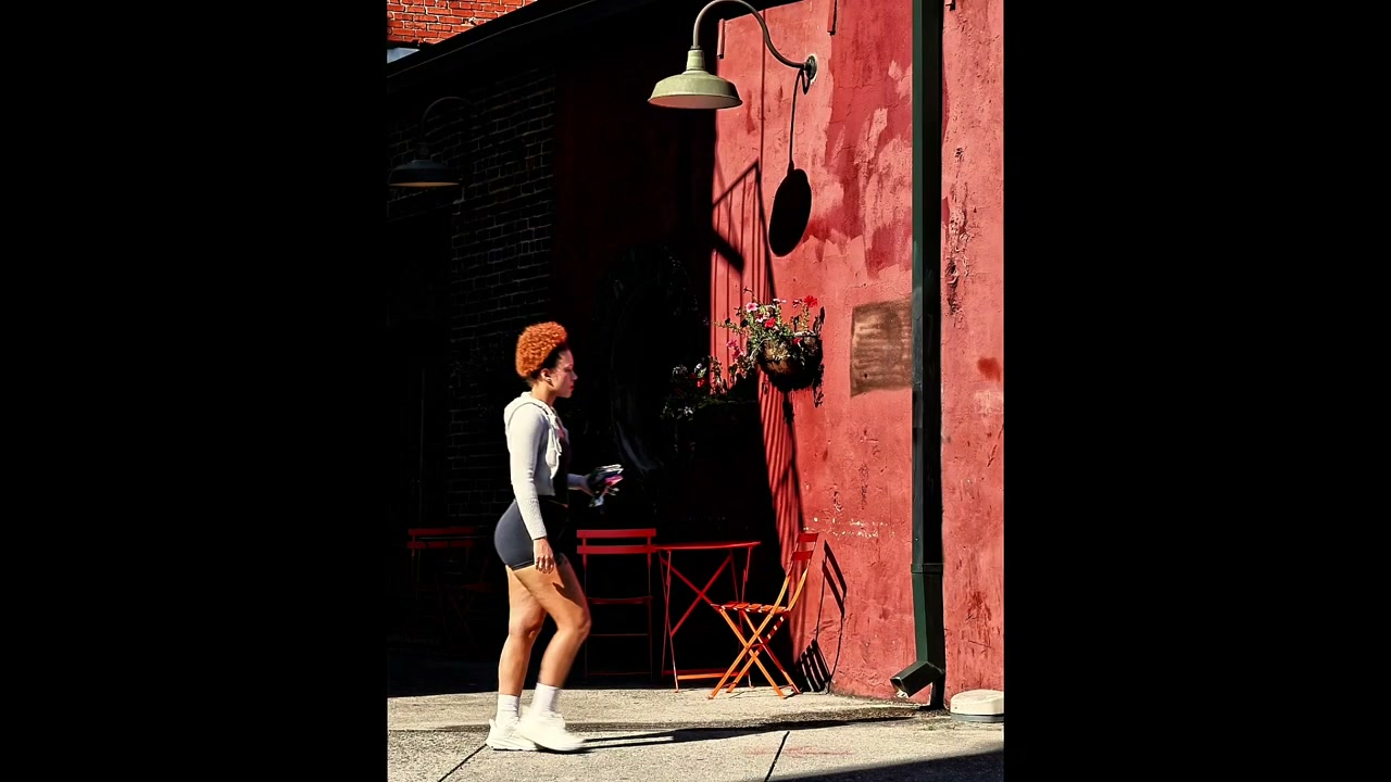 Street photograph by Marc Anthony