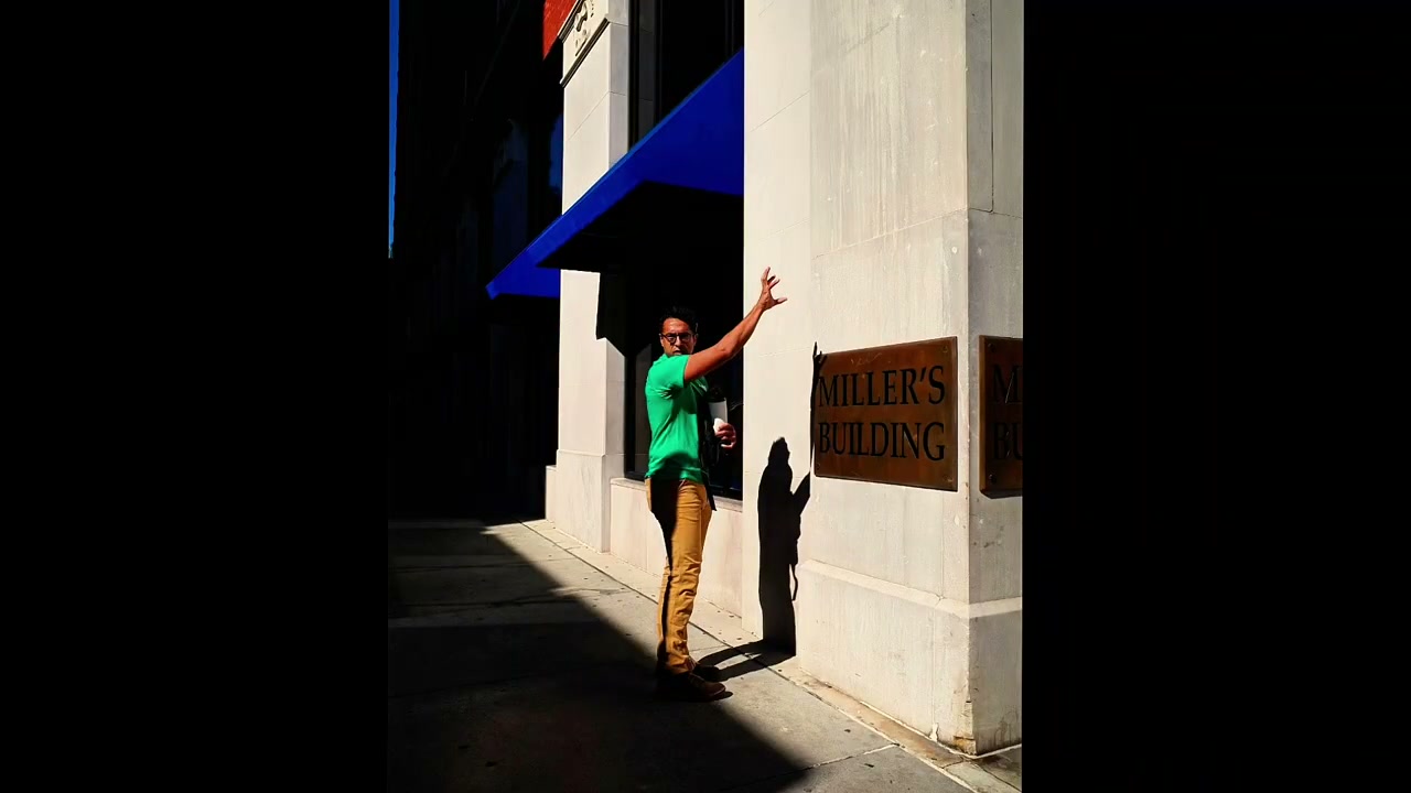 Street photograph by Marc Anthony