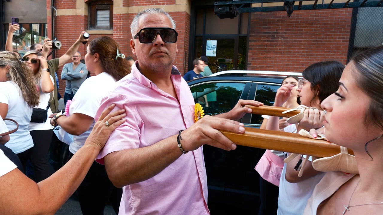 Street photograph by Marc Anthony