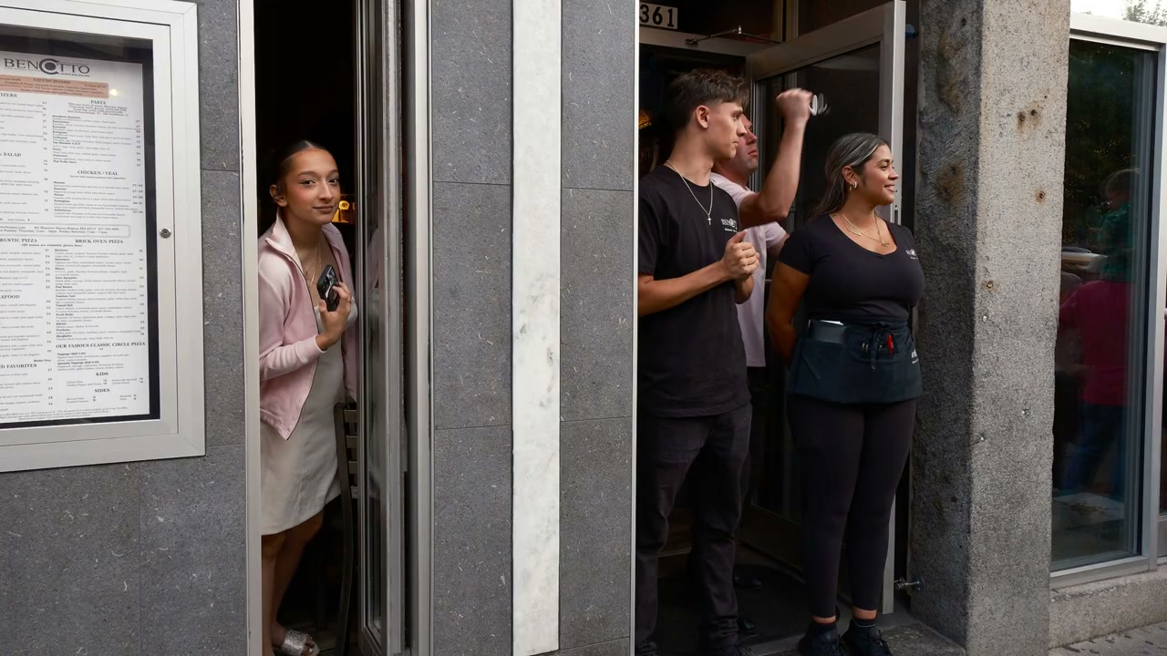 Street photograph by Marc Anthony