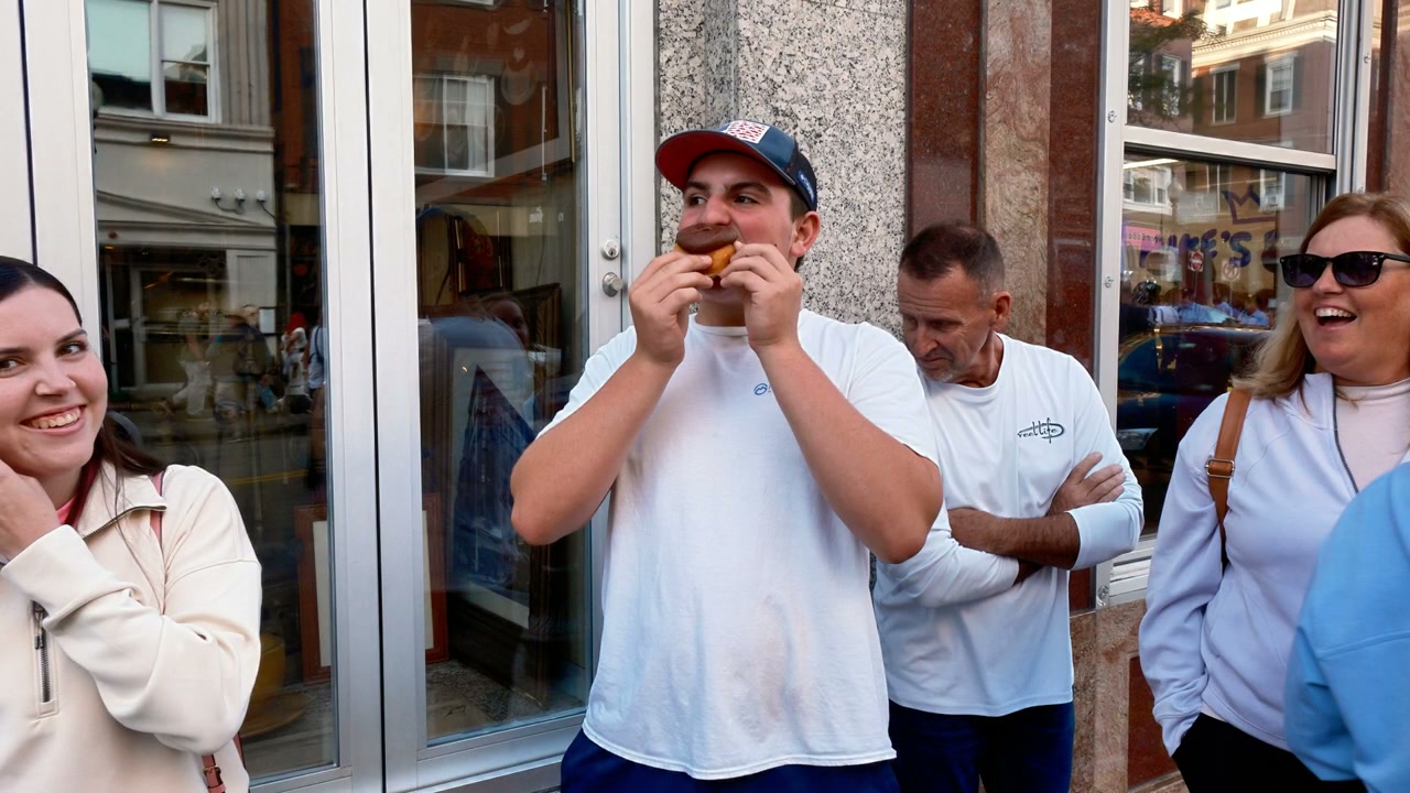 Street photograph by Marc Anthony