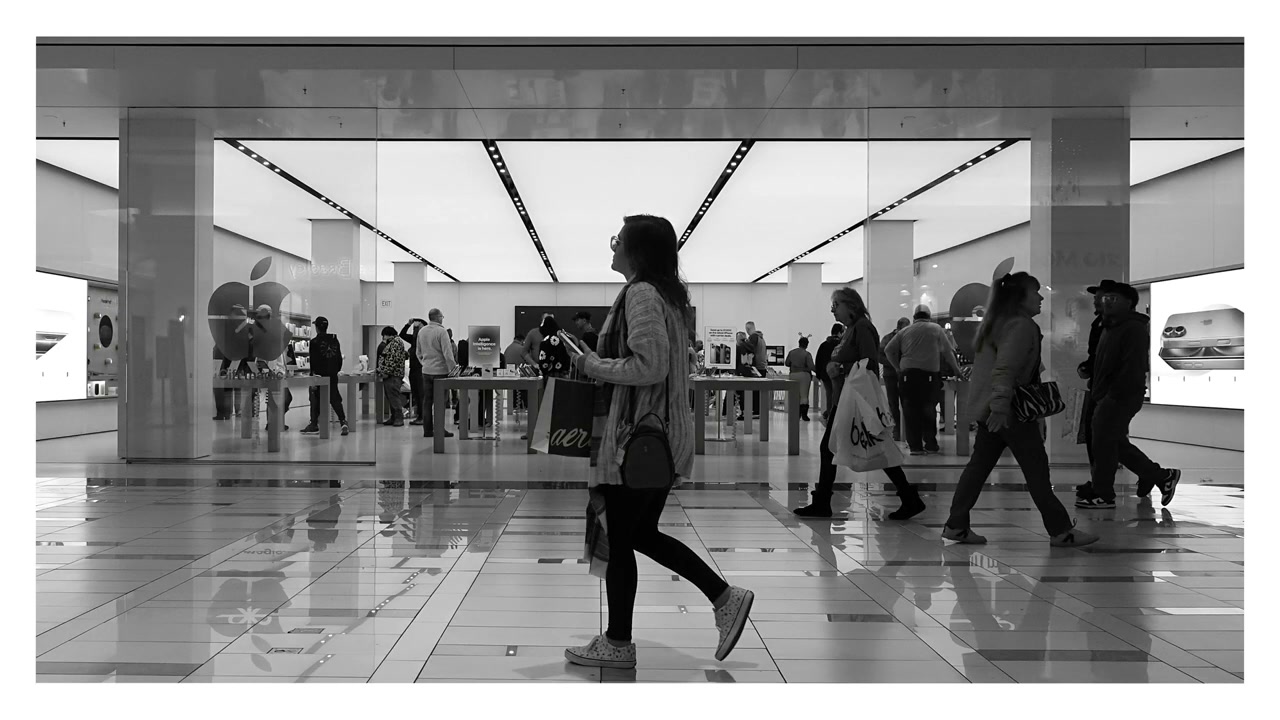 Black and white street photograph by Marc Anthony