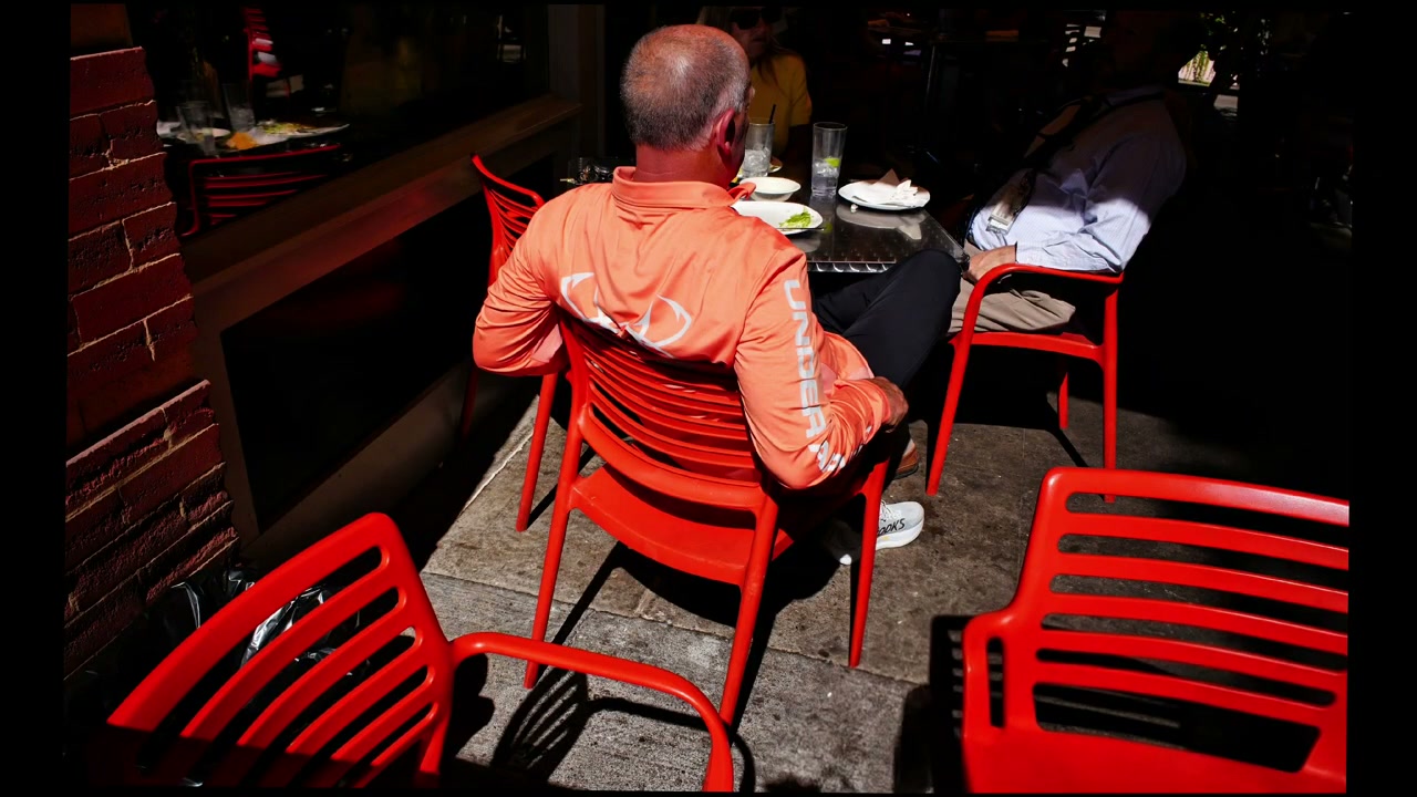 Color street photograph by Marc Anthony