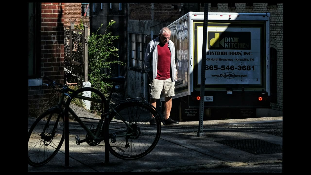 Street photograph by Marc Anthony