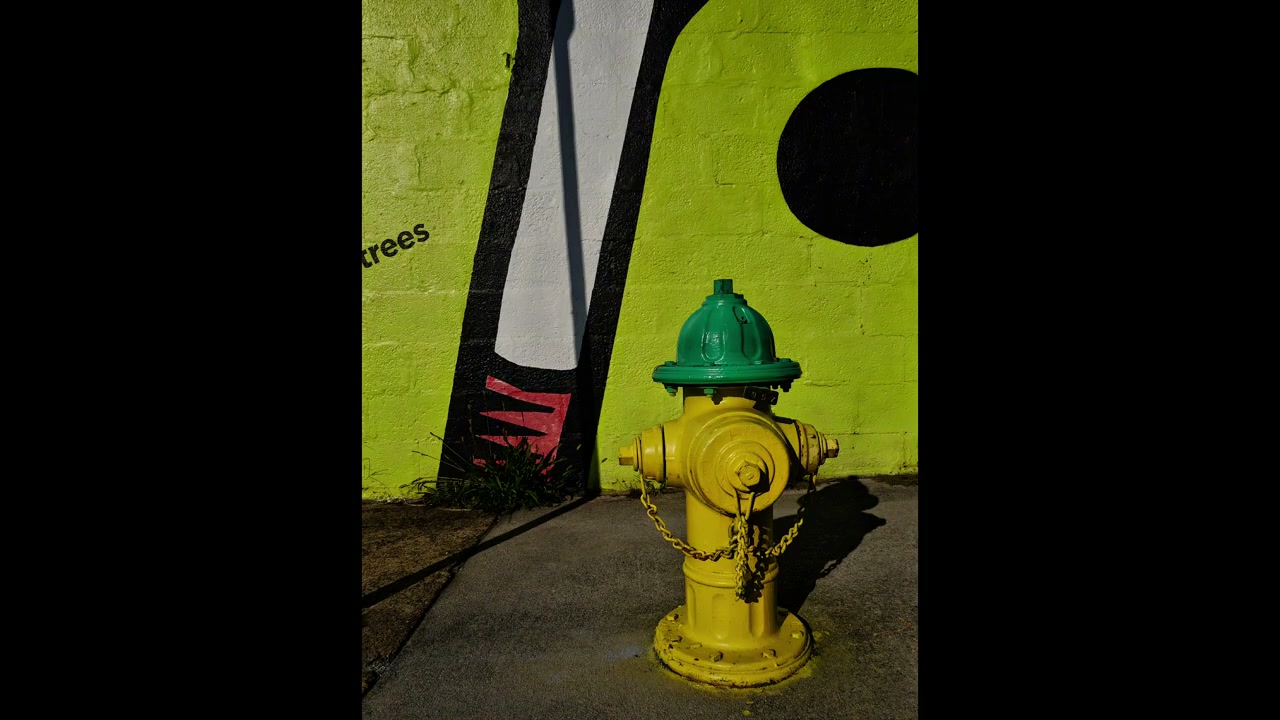 Street photograph by Marc Anthony