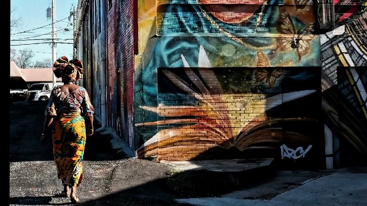 Street photograph by Marc Anthony
