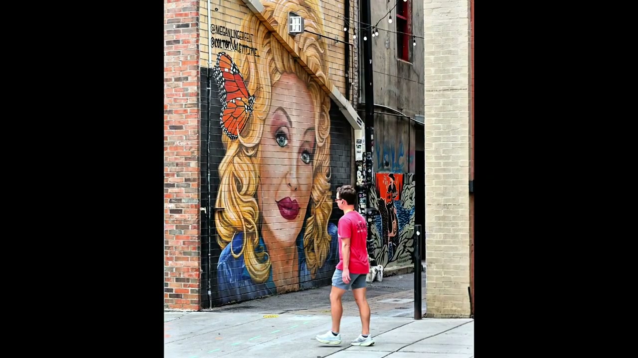 Street photograph by Marc Anthony