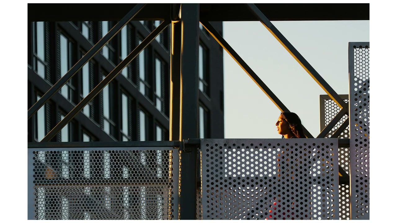 Street photograph by Marc Anthony