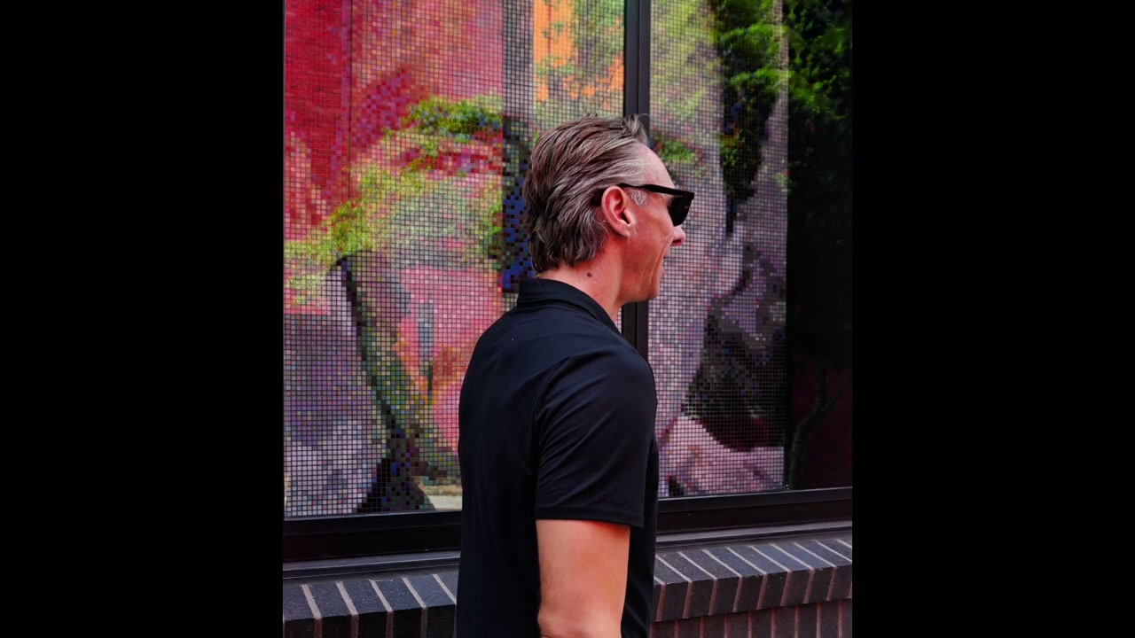 Street photograph by Marc Anthony
