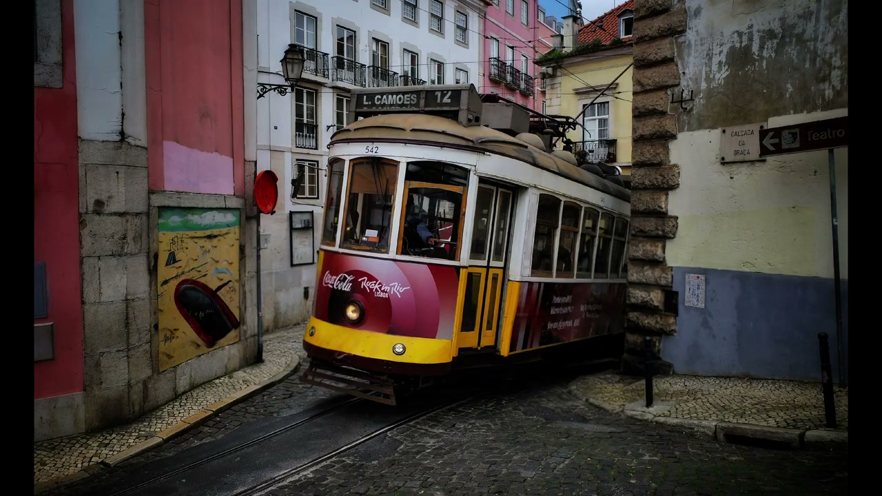 Street photograph by Marc Anthony