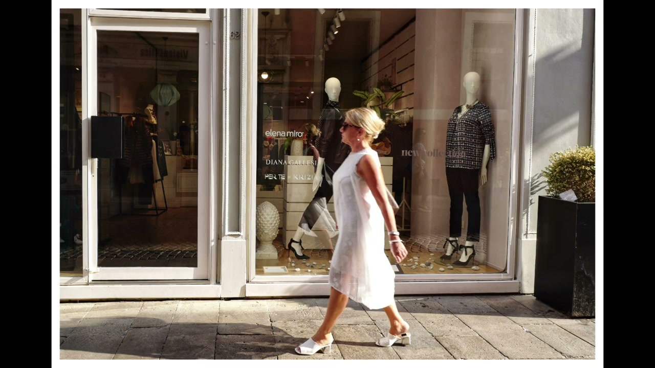 Street photograph by Marc Anthony