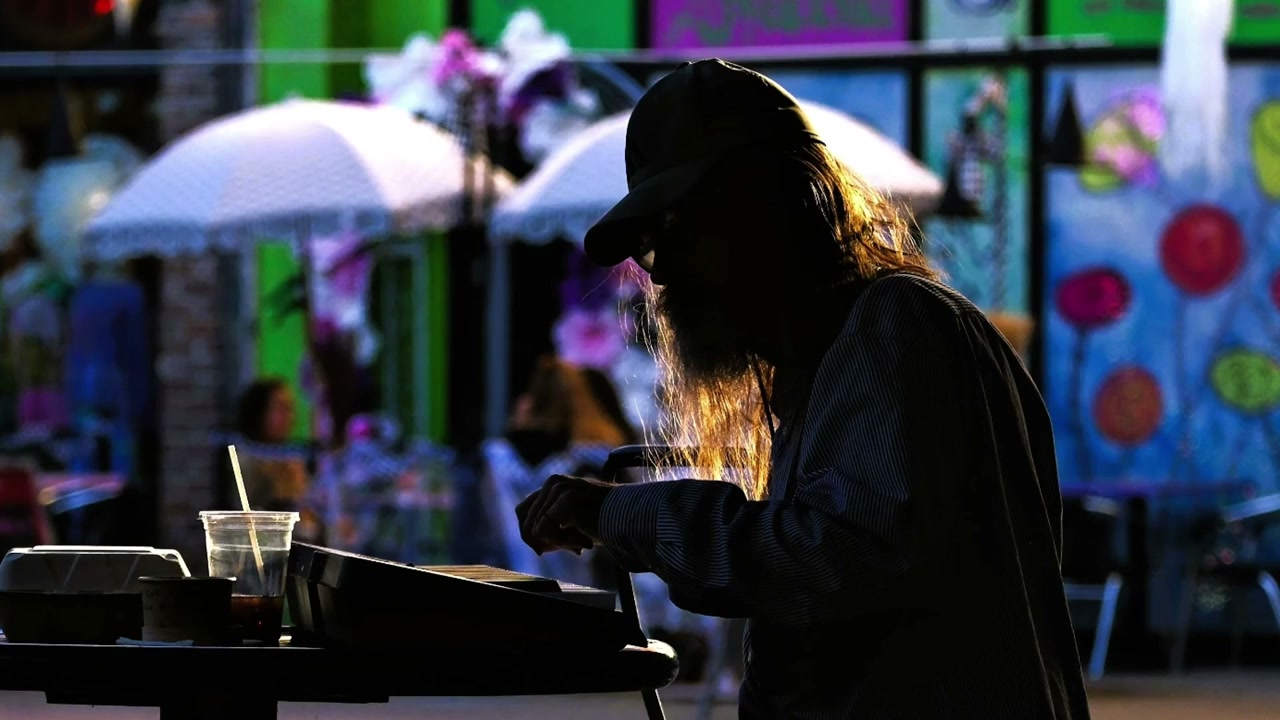 Street photograph by Marc Anthony