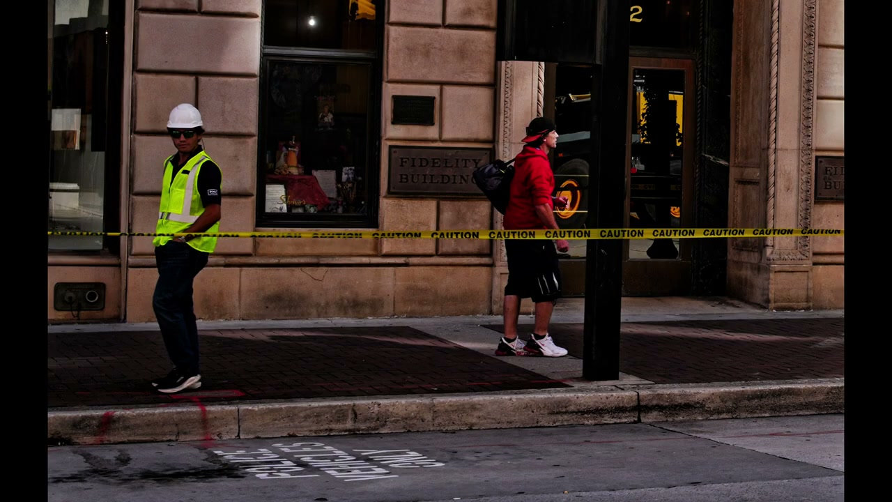 Street photograph by Marc Anthony