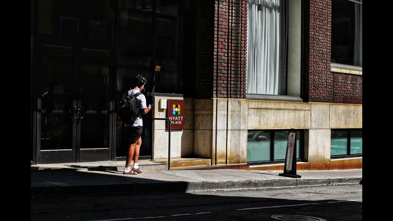 Street photograph by Marc Anthony