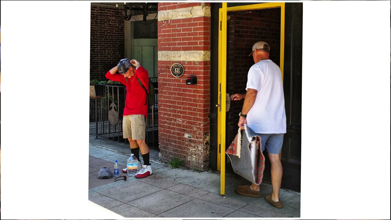 Street photograph by Marc Anthony