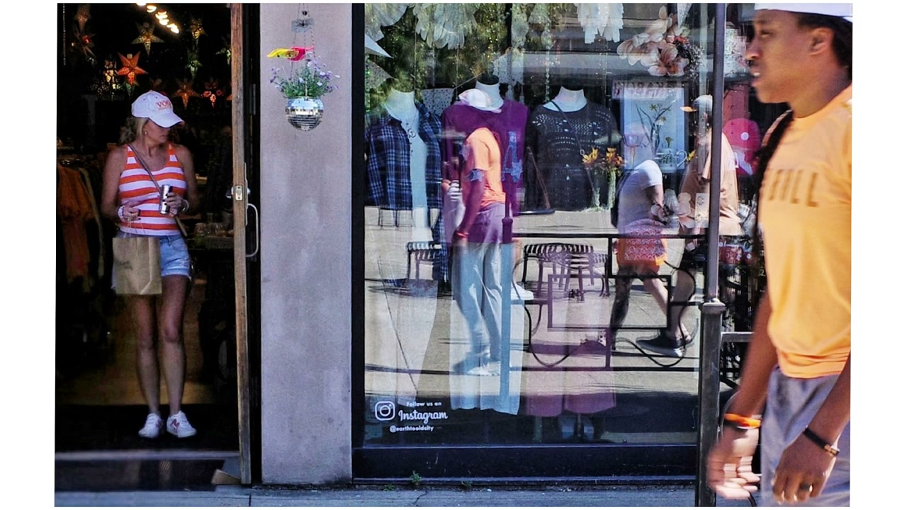 Street photograph by Marc Anthony