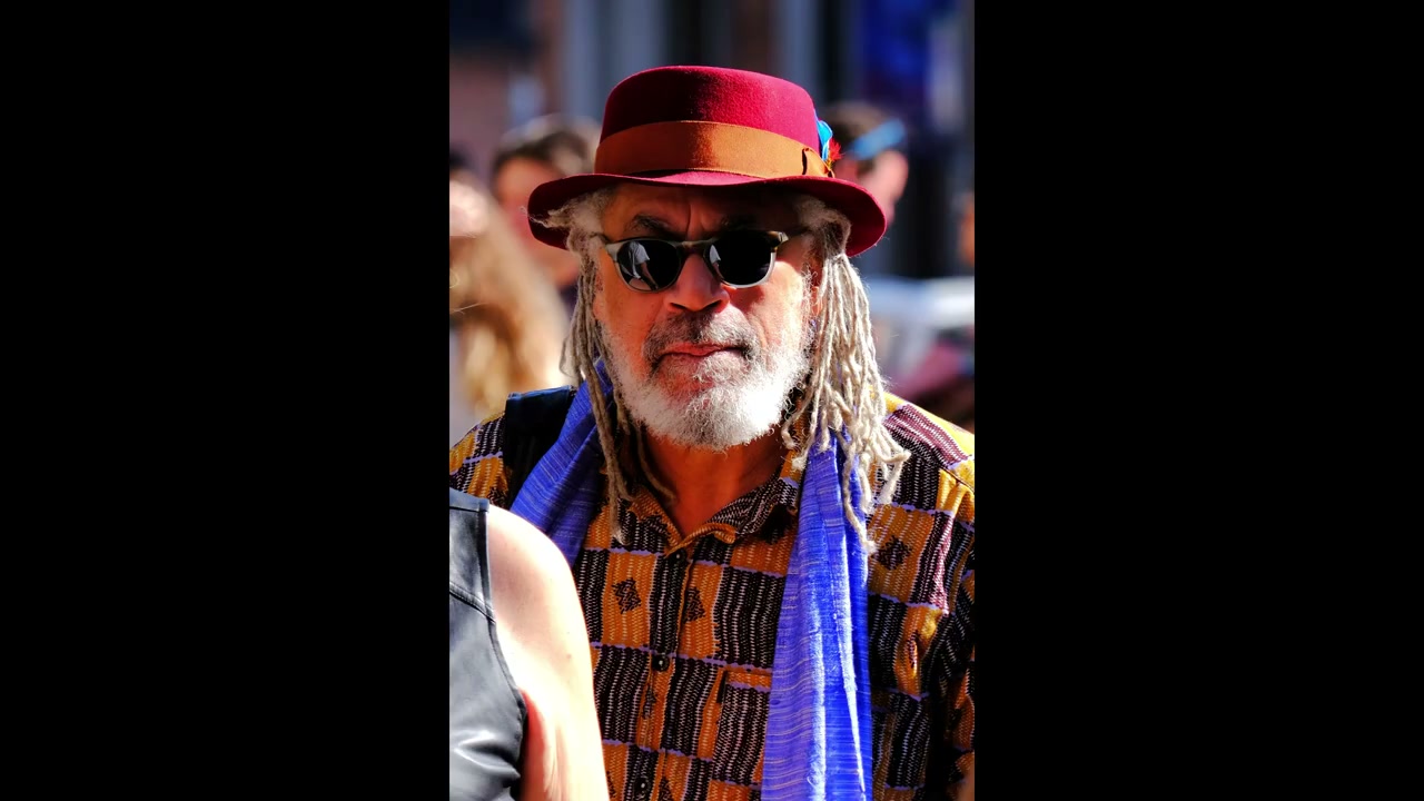 Street photograph by Marc Anthony